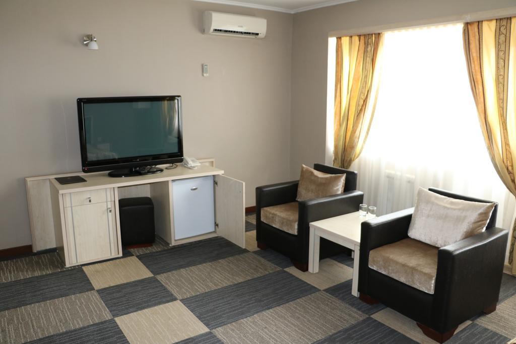 Aktau Hotel Extérieur photo