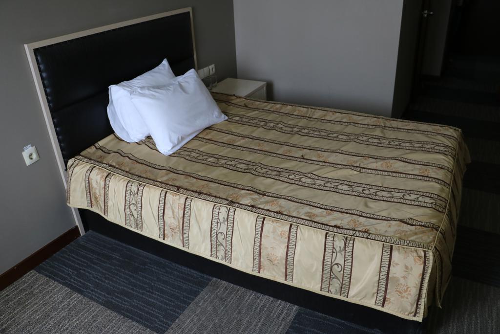 Aktau Hotel Extérieur photo