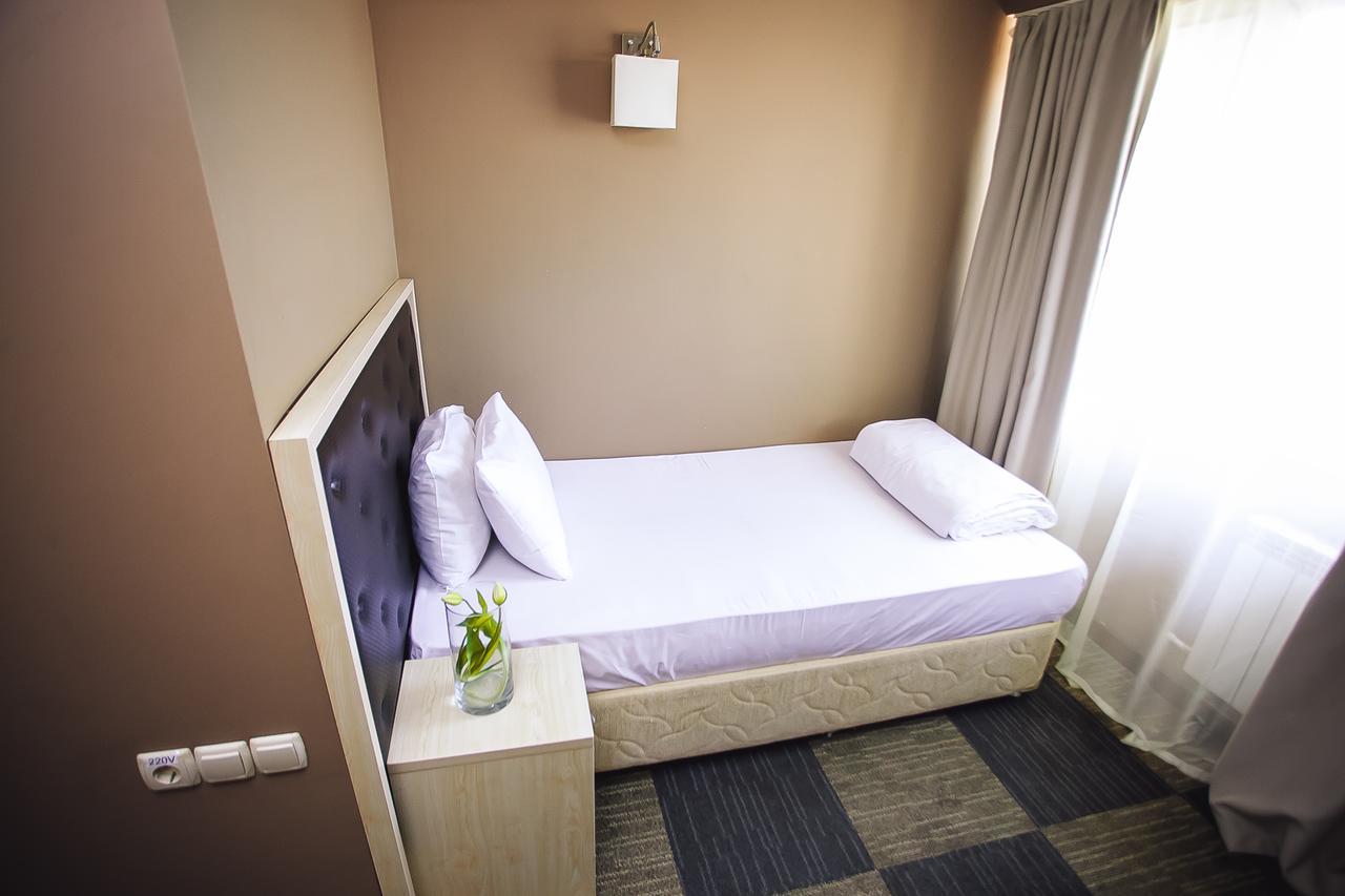 Aktau Hotel Extérieur photo