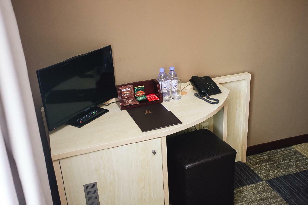 Aktau Hotel Extérieur photo